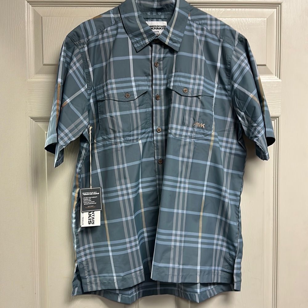 NWT Mountain Khaki shirt. Large